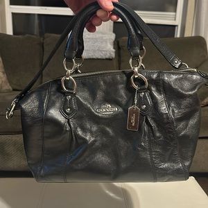 EUC Black Coach purse!! 13x9x6. Extremely low wear and in excellent condition!